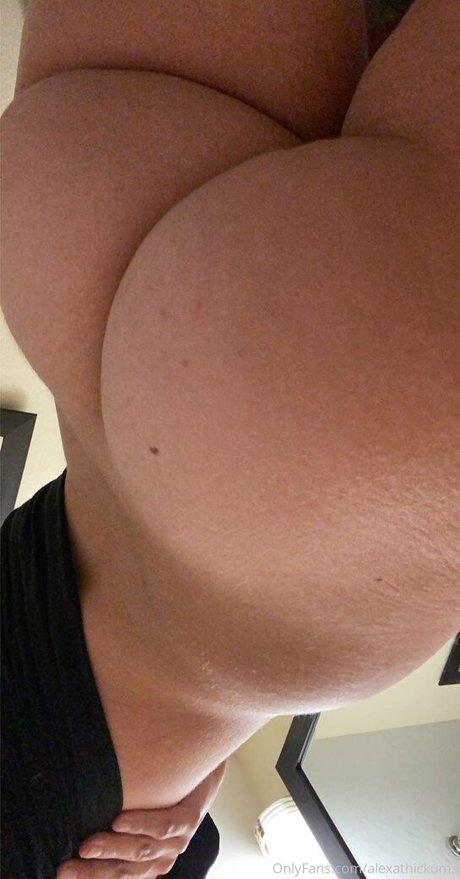 AlexaThickums sexy star photos