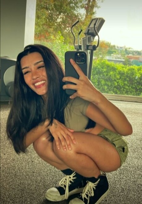 bootsthefeline model high quality pics