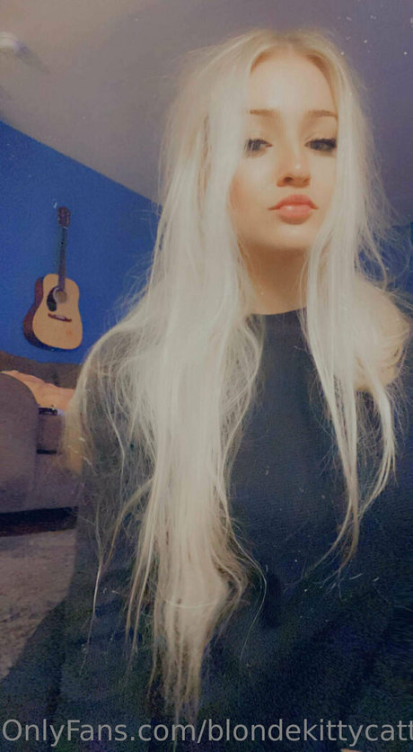 blondekittycattt star nude pic