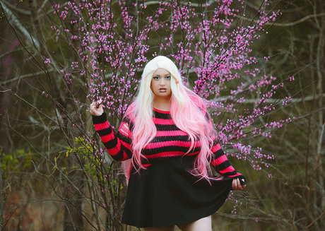 spikezombie best actress pictures