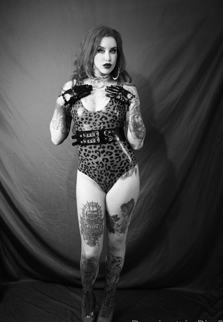 rixrin xxx model photo