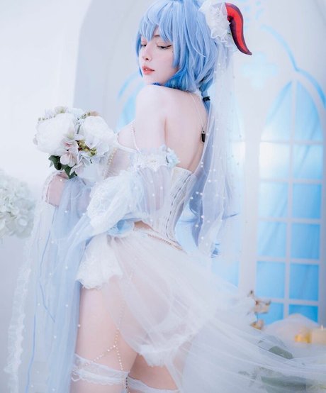 Le Josette model adult photos