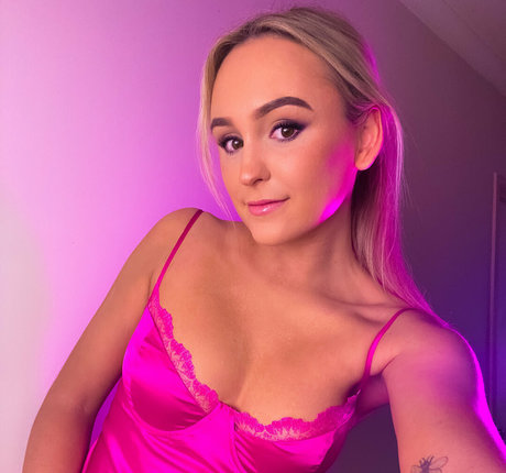 sugarblondie xo nude model image