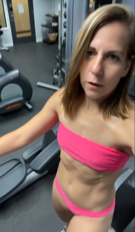 Ali Spagnola model hot images