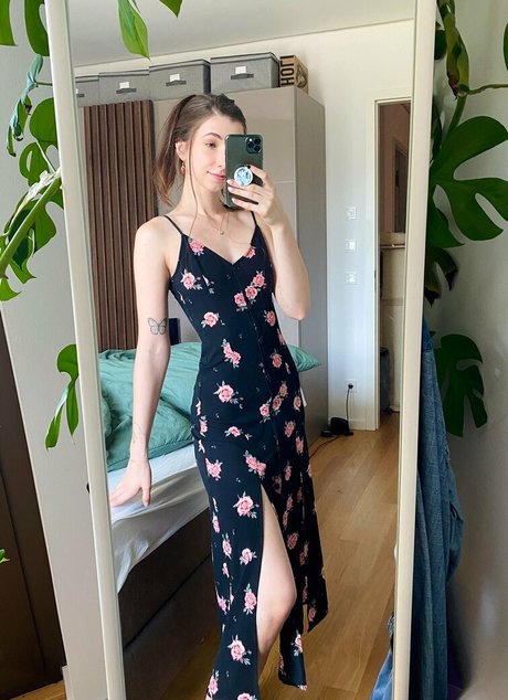 basostream model nude pics