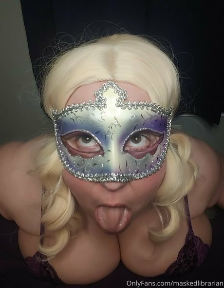 maskedlibrarian model naked img