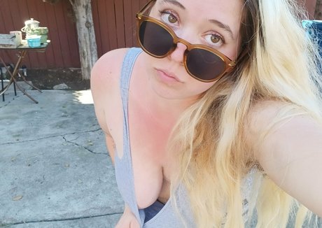 unapologeticallynick pornstar nude image