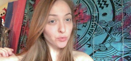 lunafayefree model adult photo