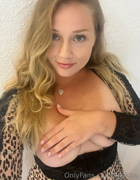 kayklou pornstar pretty pictures