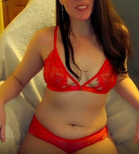 Molly Nova star pretty pic