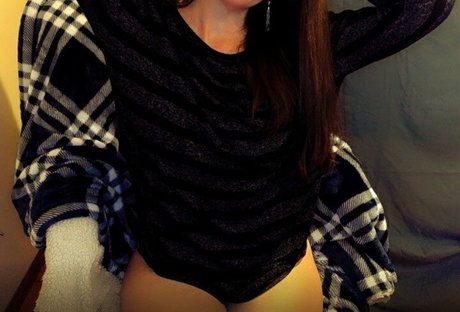 Molly Nova erotic star img