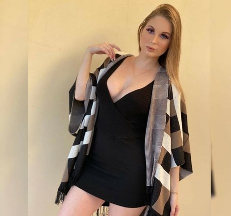 Paola Marchetto best star picture