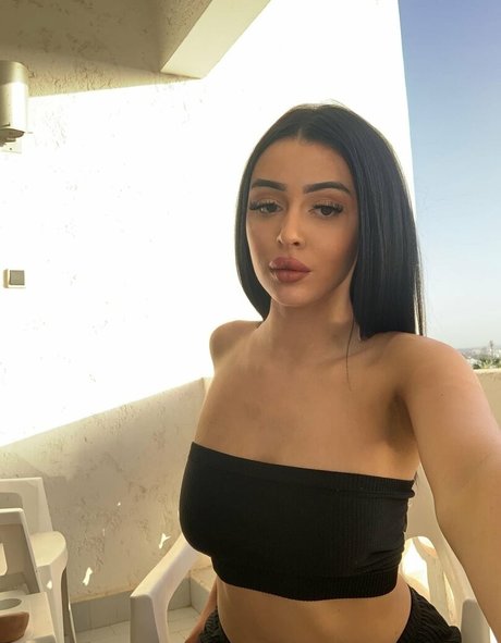 nidakhan pornstar free photo