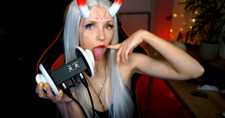 Kamicakes Asmr model sexy archive
