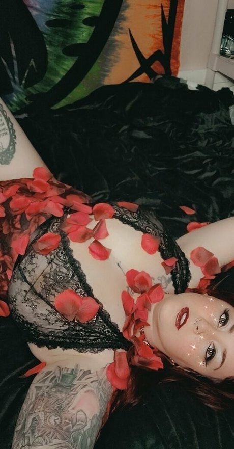 paradox 5683 model naked pictures