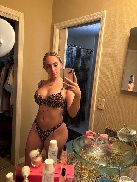 kitchen sex onlyfans pretty photo