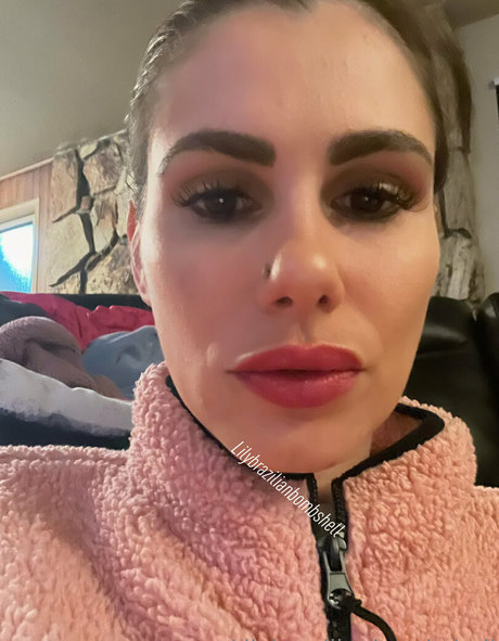 lilybrazilianbombshell model erotic galleries