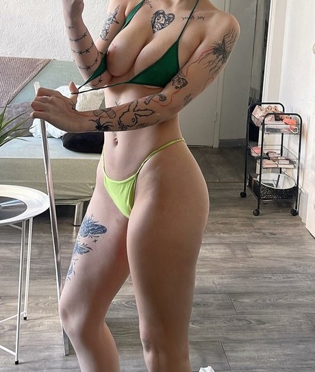 Yuprntae pornstar art photo