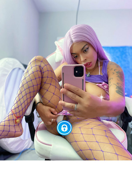 soykaylinda2 erotic actress photo