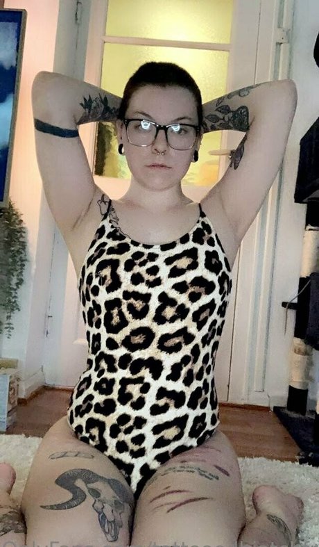tattooedbiatchfree hd pornstar pictures