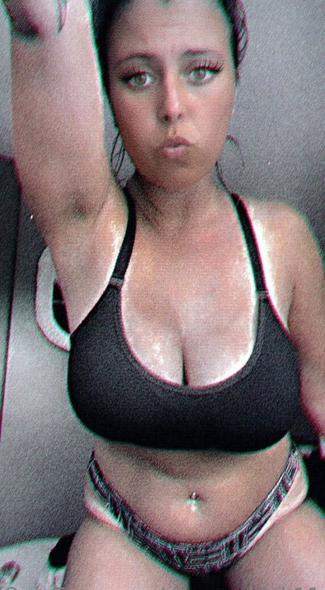 sleepychick11 model sexy pics
