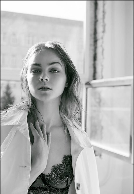 petite slut onlyfans sexy nude images