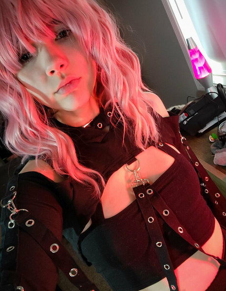ravenmoore pornstar nude pictures