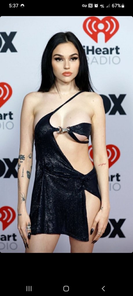 Maggie Lindemann nudes model img
