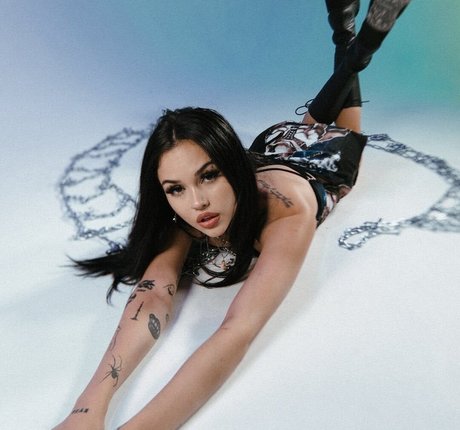 Maggie Lindemann nice actress gallery