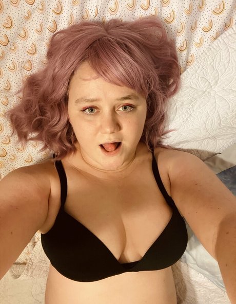 hunnybeesarecool best model photo