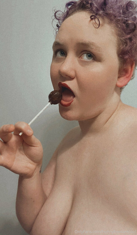 hunnybeesarecool star sexy photo