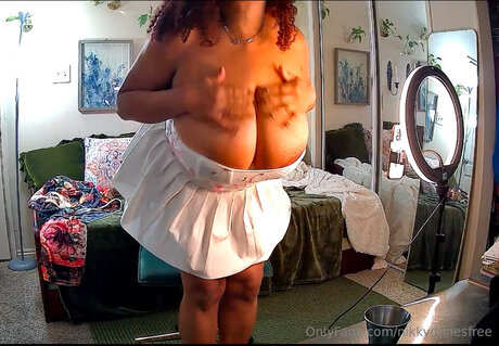star onlyfans nude photos