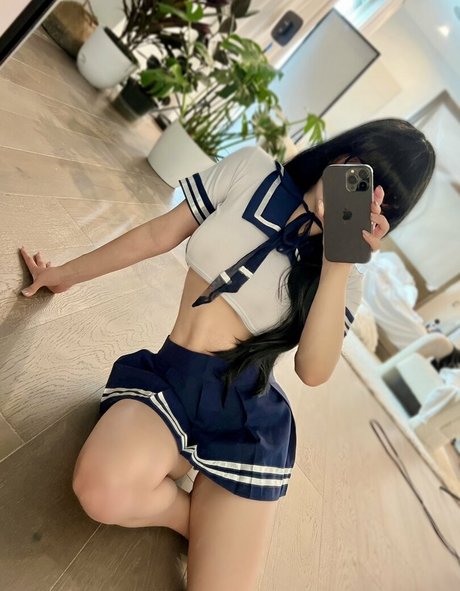manamimoo model free images