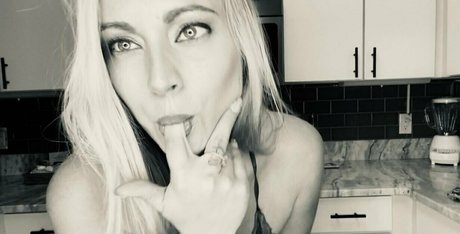 savannahpaige star erotic gallery