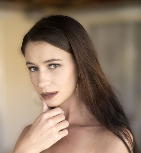 ambitiousbeautymodel perfect pornstar pics