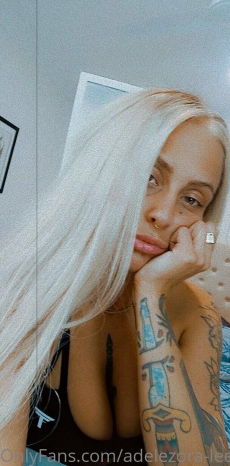 adelezora leefree pornstar erotic image