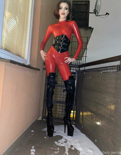 Lady Perse naked actress picture