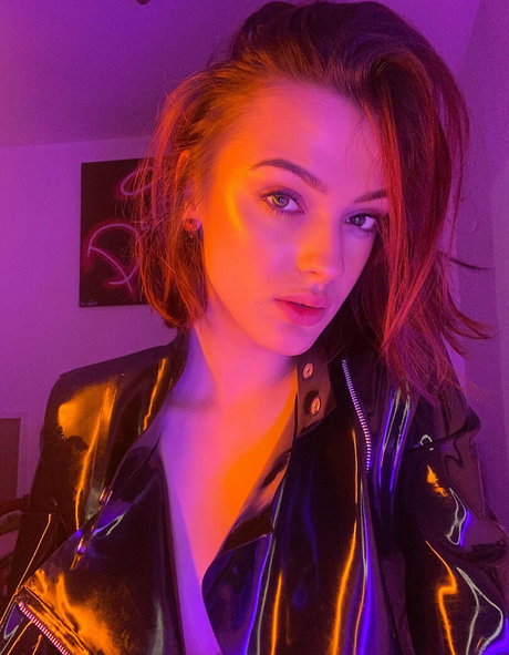 Lady Perse sexy star img