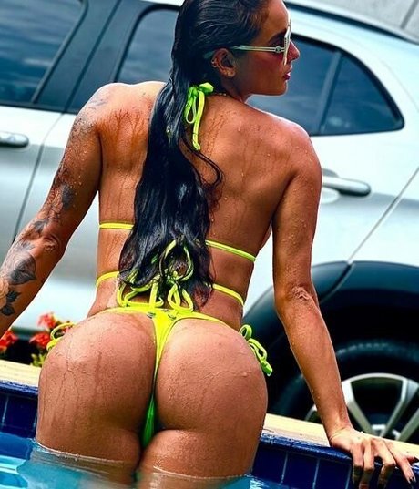 Cintia Colombino model hd gallery
