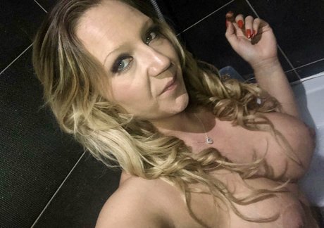 minxnaughty model erotic archive