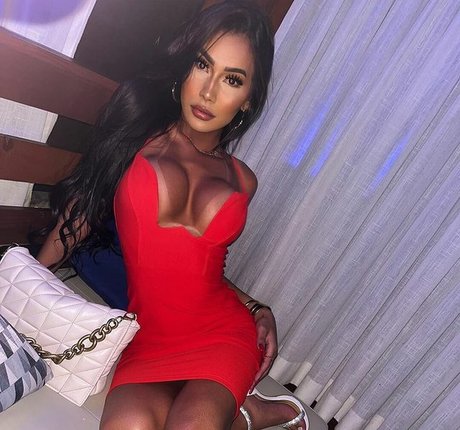 Amanda Pavanelli pornstar sexy pictures