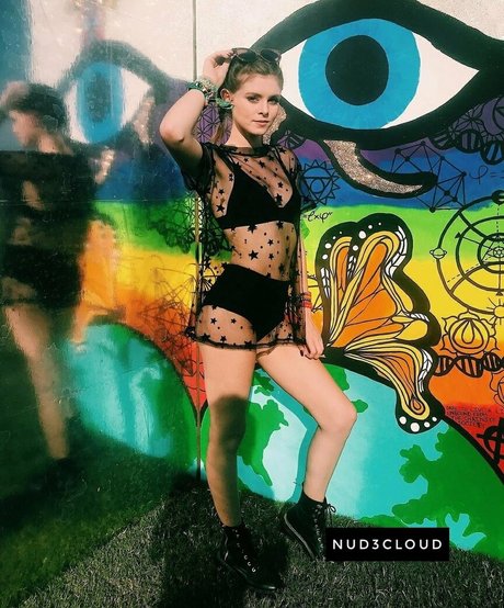 petite slut onlyfans art naked image