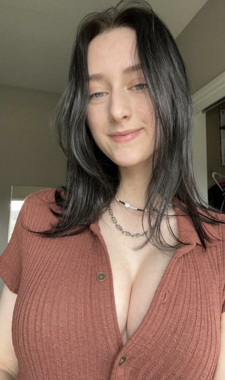 Orla Gracey pornstar top pic