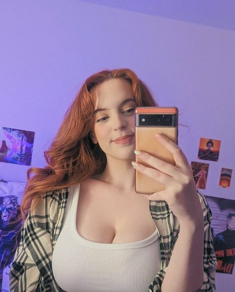 louiseyhannah pornstar adult galleries