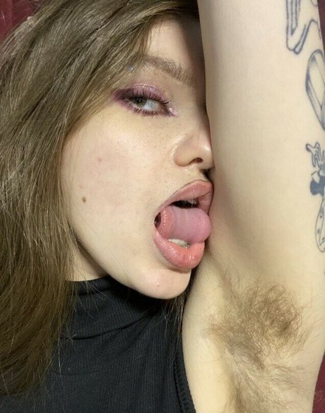 hairybarbie beautiful pornstar img
