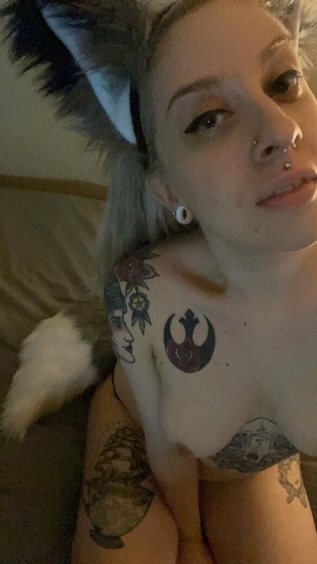 acoalminecanary erotic pornstar picture