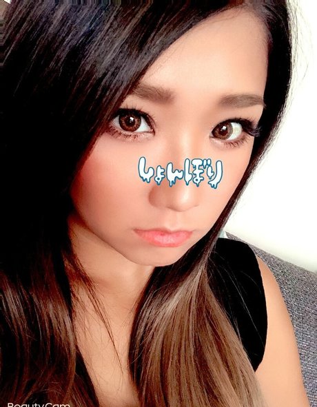 erikamoka model hot pic
