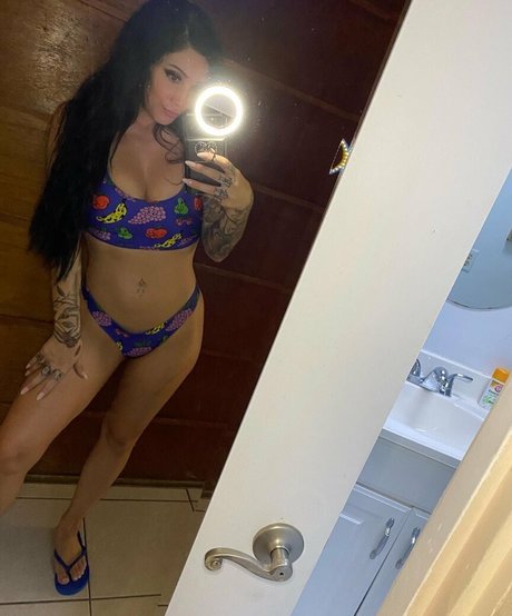 thenoelleeaston star high quality photo