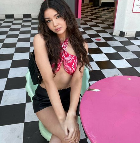 JenaUrf model top gallery