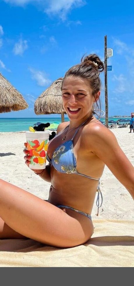 Joanna Jedrzejczyk model perfect img